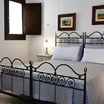 Tenuta Masseria & Chicco Rizzo Farma *